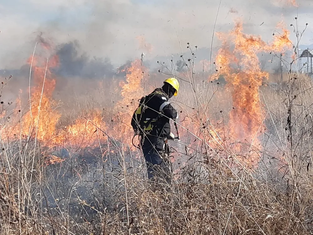 intervencion-incendio-sab-carlos-1-jpg