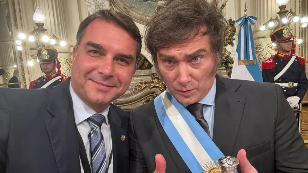 flavio-bolsonaro-javier-milei